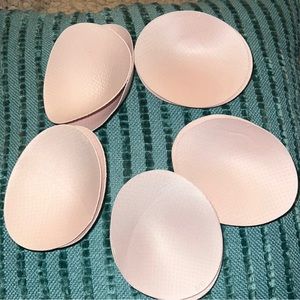 5 Lululemon bra pads